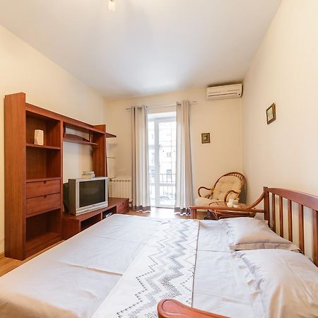 1-Room Apartments Kiev City Center Ngoại thất bức ảnh