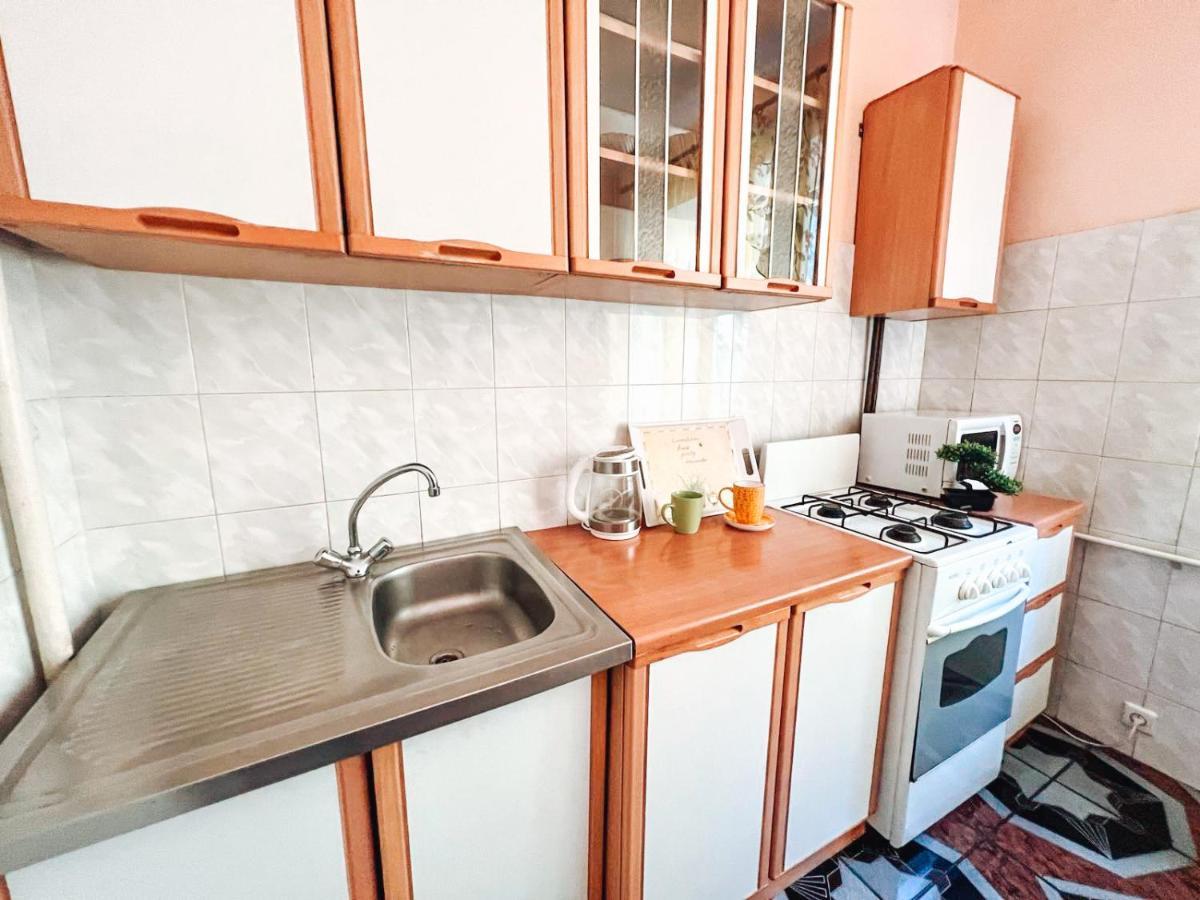 1-Room Apartments Kiev City Center Ngoại thất bức ảnh
