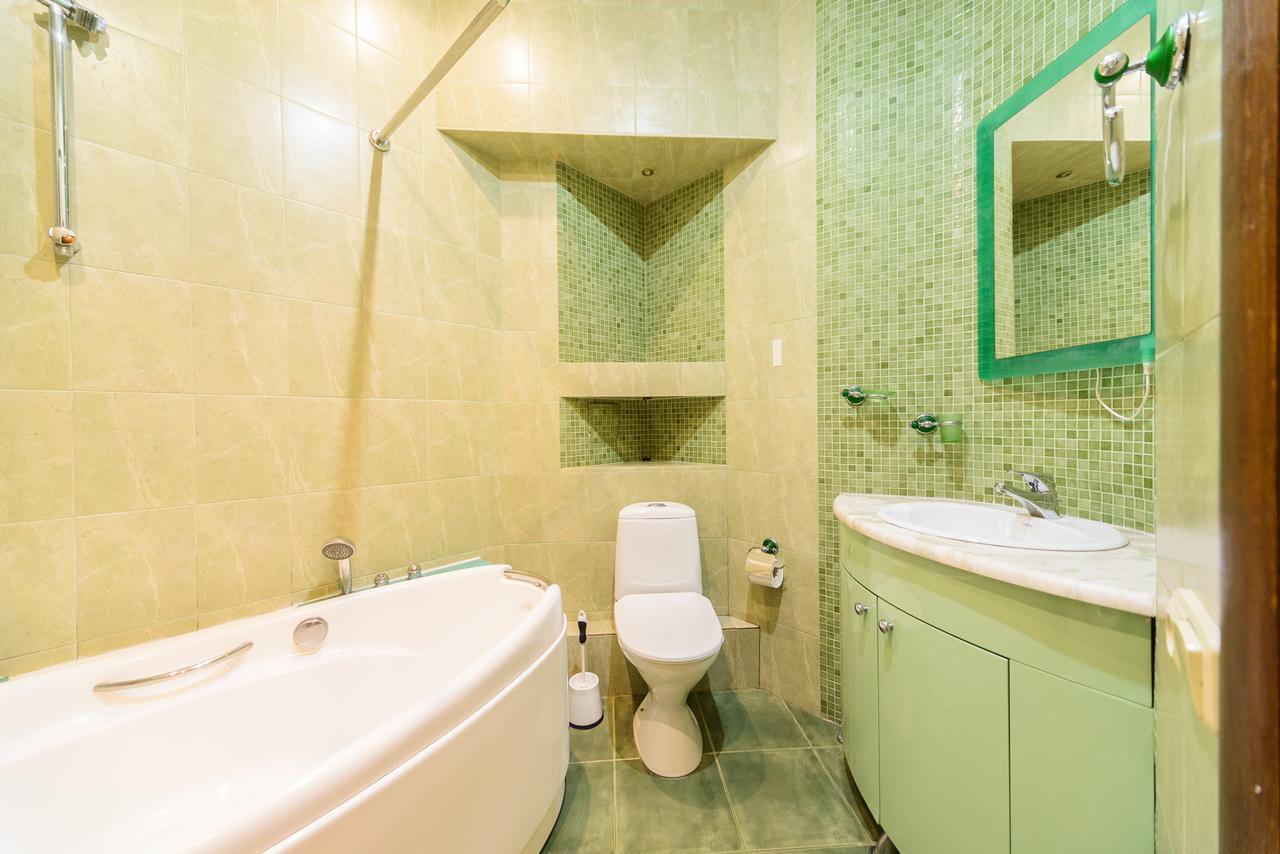 1-Room Apartments Kiev City Center Ngoại thất bức ảnh