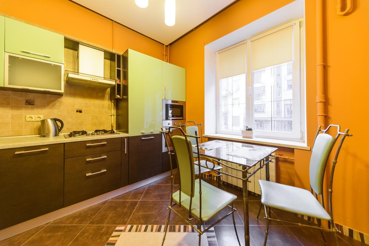 1-Room Apartments Kiev City Center Ngoại thất bức ảnh